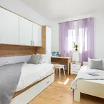 Stunning In Holiday home