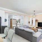 Holiday home Stunning In Pula