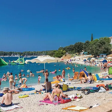 3 Bedroom Gorgeous In بيت للعطل