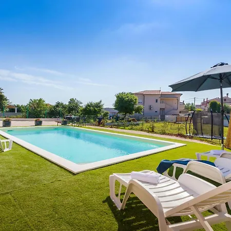 بيت للعطل 3 Bedroom Gorgeous In