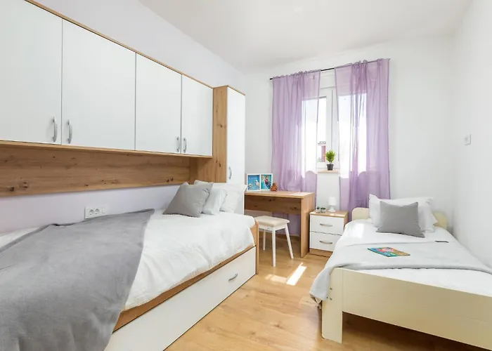 3 Bedroom Gorgeous In Dom wakacyjny