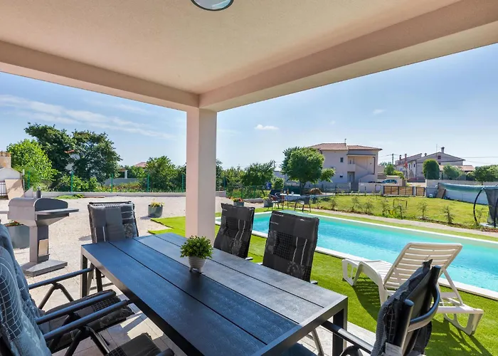 3 Bedroom Gorgeous In Dom wakacyjny