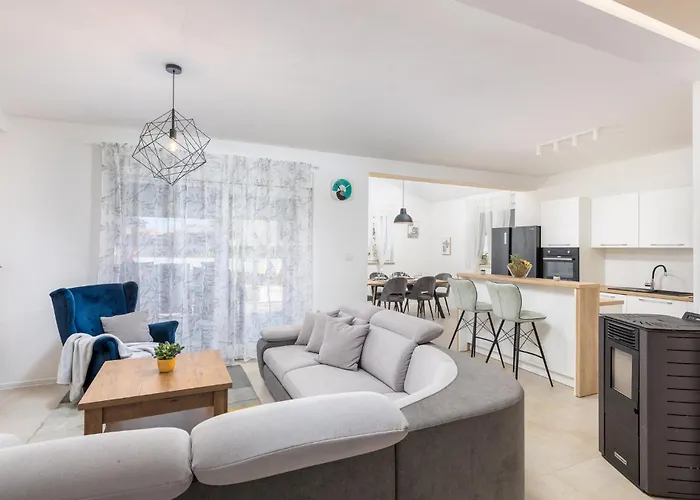 Дом отдыха 3 Bedroom Gorgeous In