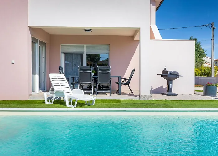 Casa vacanze 3 Bedroom Gorgeous In Pola