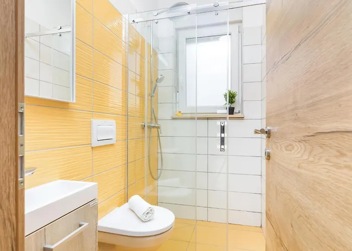 3 Bedroom Gorgeous In Дом отдыха *