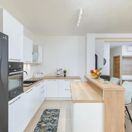 3 Bedroom Gorgeous In *